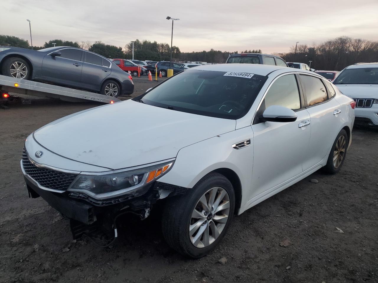 2016 KIA Optima VIN 5XXGT4L35GG045298