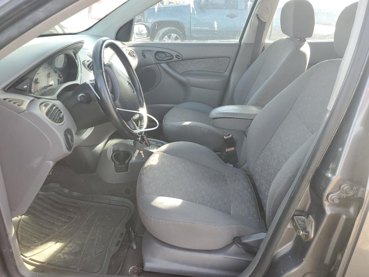 2003 Ford Focus VIN 3FAFP373X3R125153 Copart auction photo, front end / undercarriage damage thumbnail 7