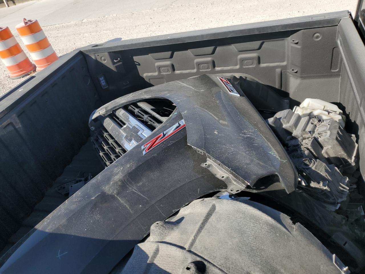 2021 Chevrolet Silverado VIN 1GCUYDED8MZ341788 Copart auction photo, front end / mechanical damage thumbnail 12