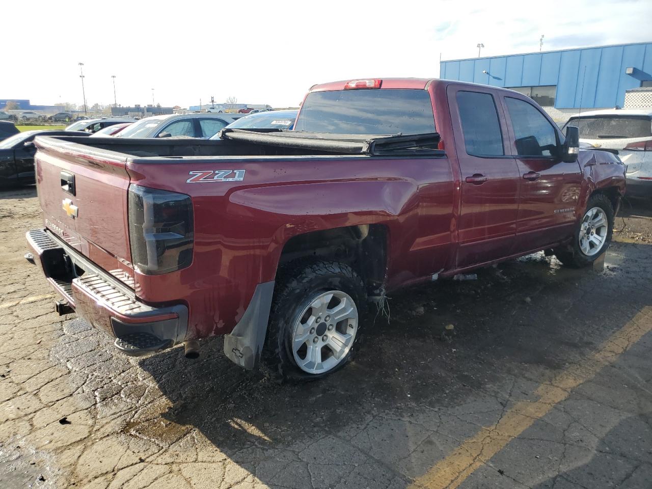 2017 Chevrolet Silverado VIN 1GCVKREC7HZ322875 Copart auction photo, front end / side damage thumbnail 3