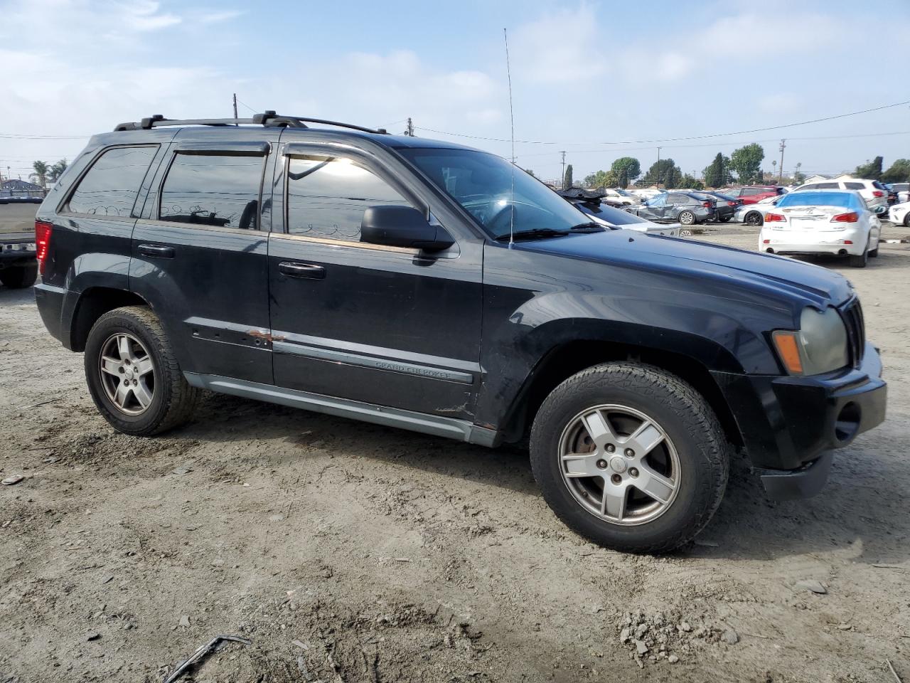 2007 Jeep Grand Cherokee VIN 1J8GR48K17C567501 Copart auction photo, side damage thumbnail 4