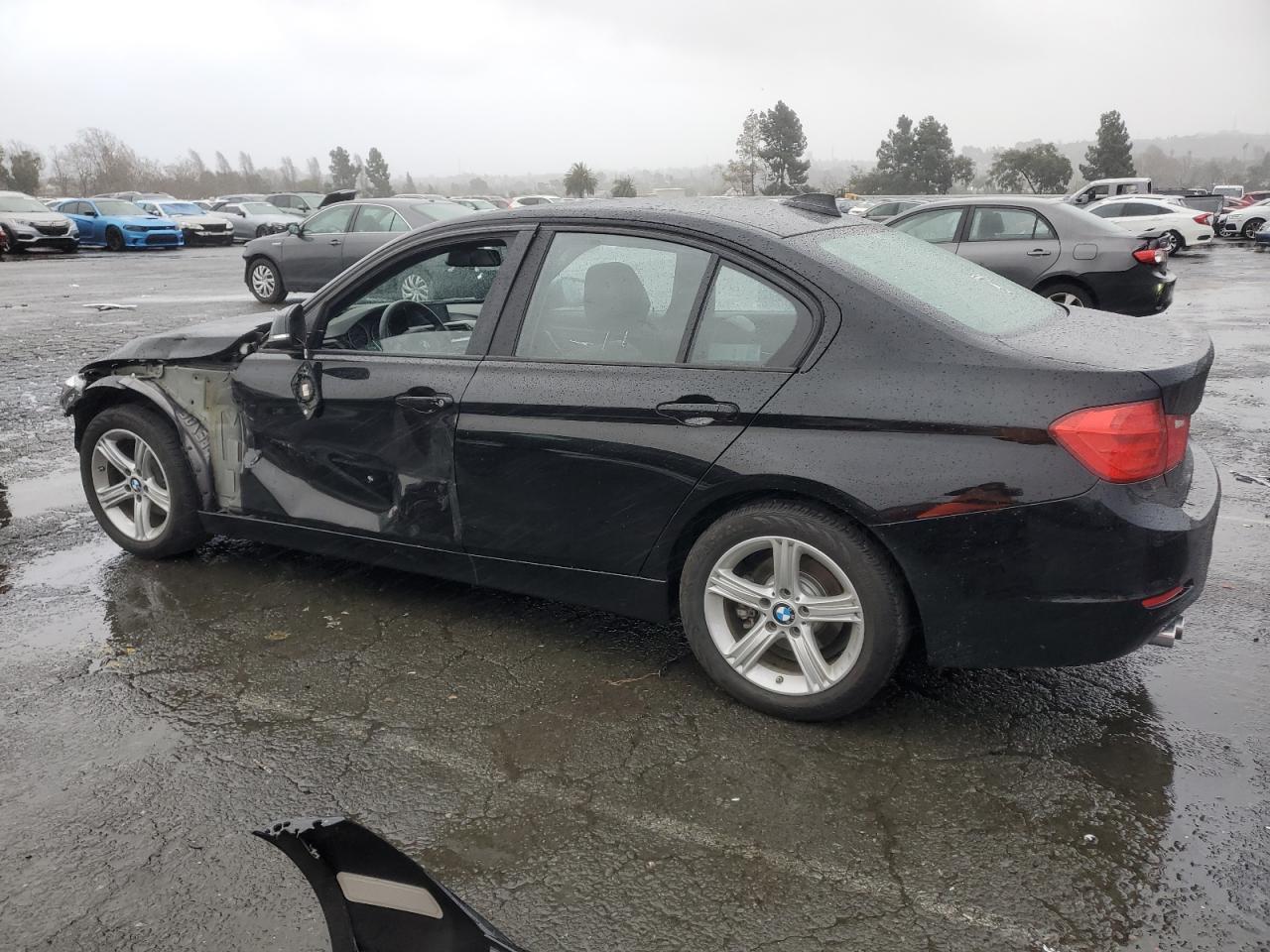 2015 BMW 3er VIN WBA3A5G58FNS88951 Copart auction photo, front end / side damage thumbnail 2
