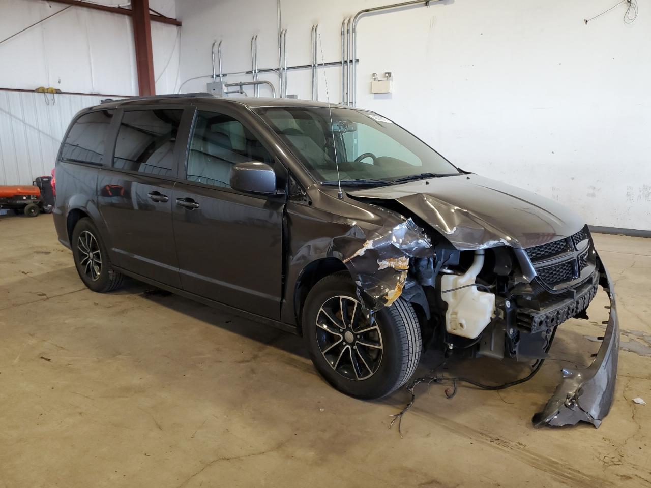 2018 Dodge Caravan VIN 2C4RDGEG2JR239065 Copart auction photo, front end damage thumbnail 4