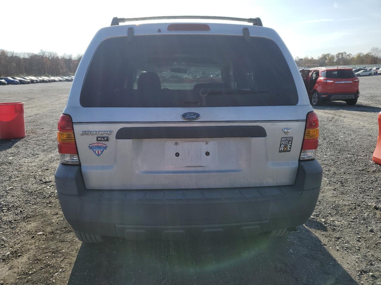 2007 Ford Escape VIN 1FMCU93117KB36741 Copart auction photo, front end / minor dent/scratches damage thumbnail 6