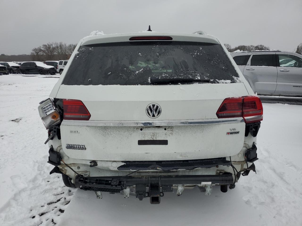 2019 Volkswagen Atlas VIN 1V2MR2CAXKC574533 Copart auction photo, rear end damage thumbnail 6