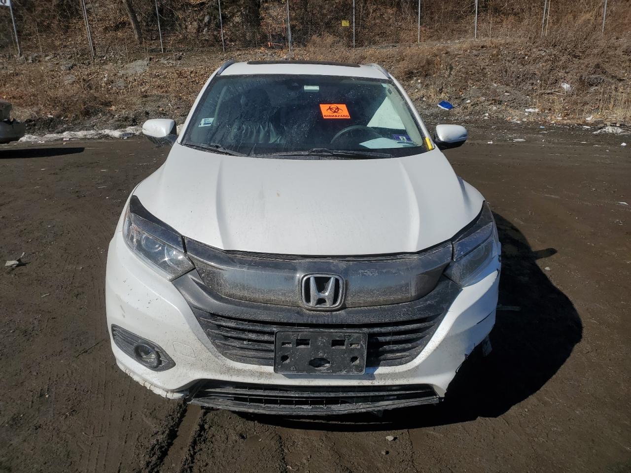 2019 Honda HR-V VIN 3CZRU6H57KM731310 Copart auction photo, front end / minor dent/scratches damage thumbnail 5