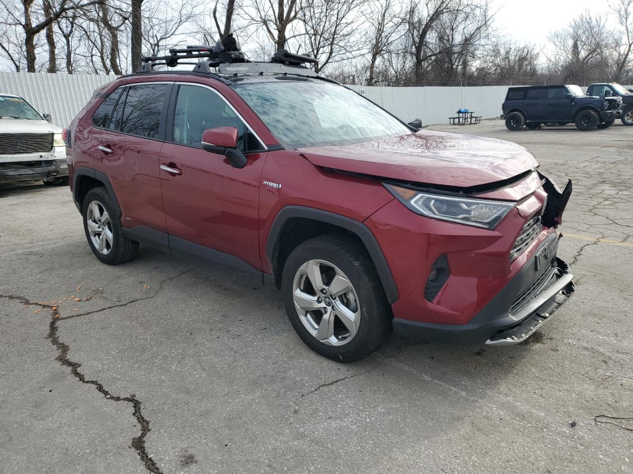 2021 Toyota RAV 4 VIN 4T3D6RFV3MU021451 Copart auction photo, front end damage thumbnail 4