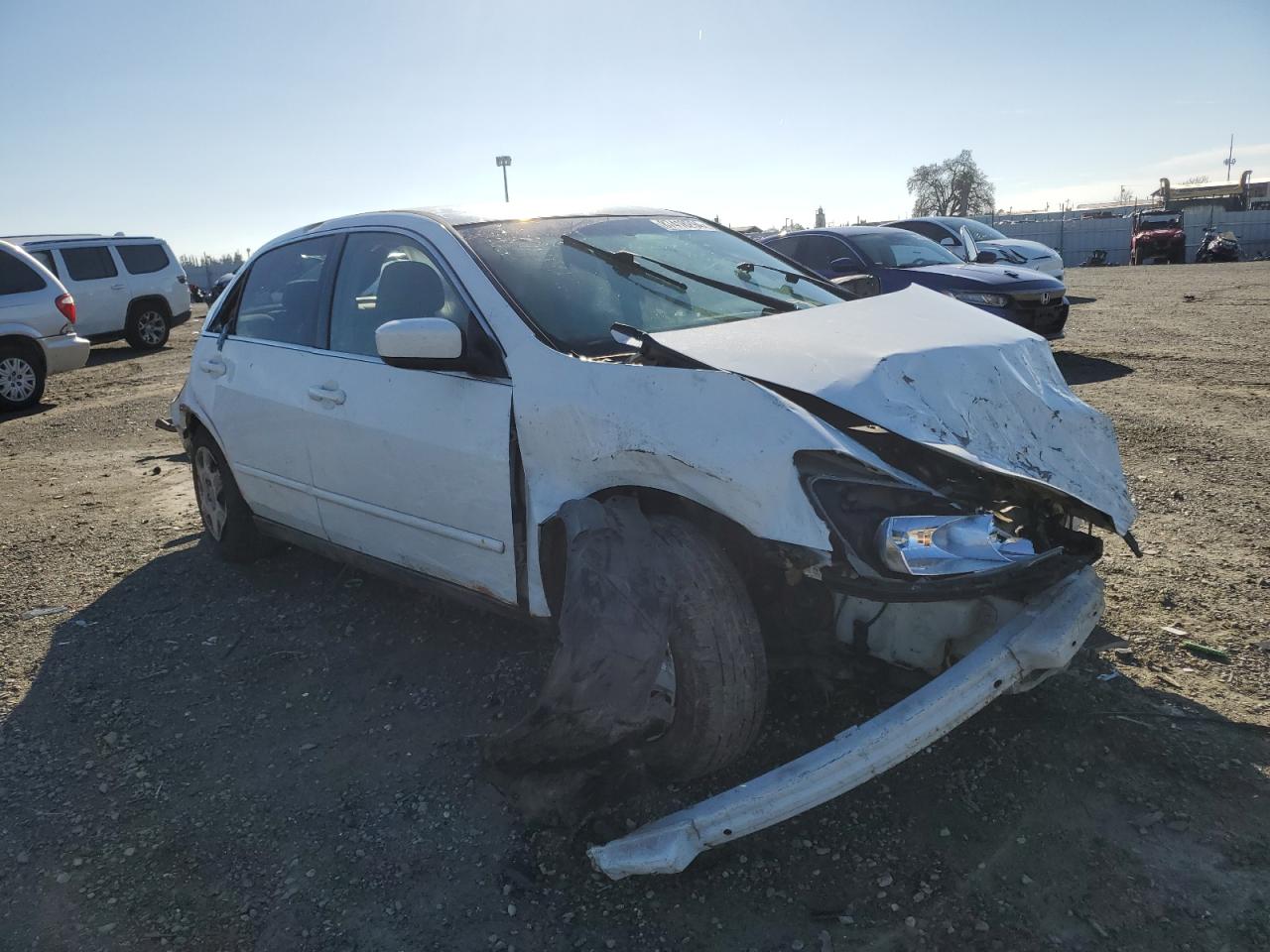 2007 Honda Accord VIN 1HGCM56447A063889 Copart auction photo, all over damage thumbnail 4