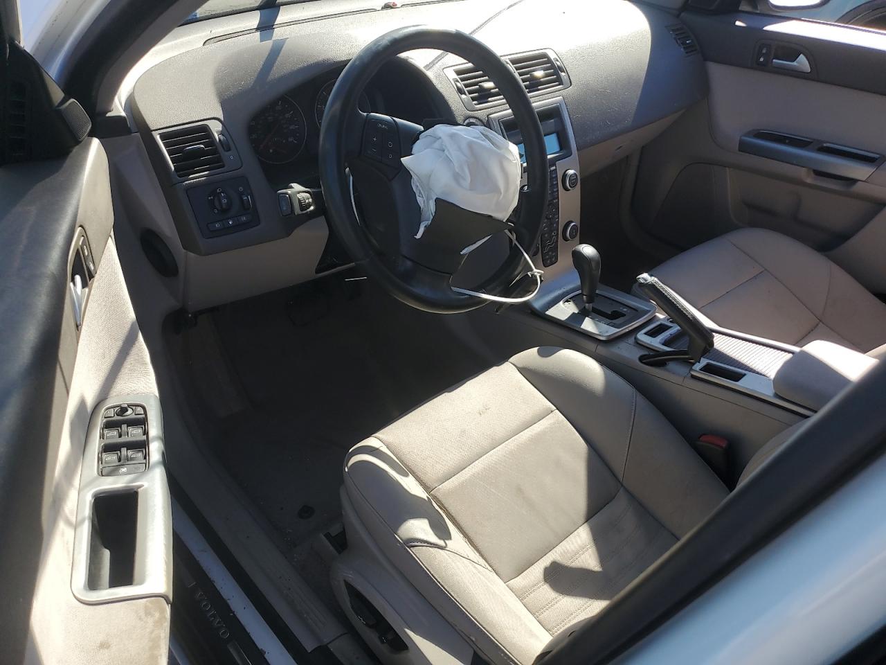 2009 Volvo S40 VIN YV1MS390692454622 Copart auction photo, front end damage thumbnail 8