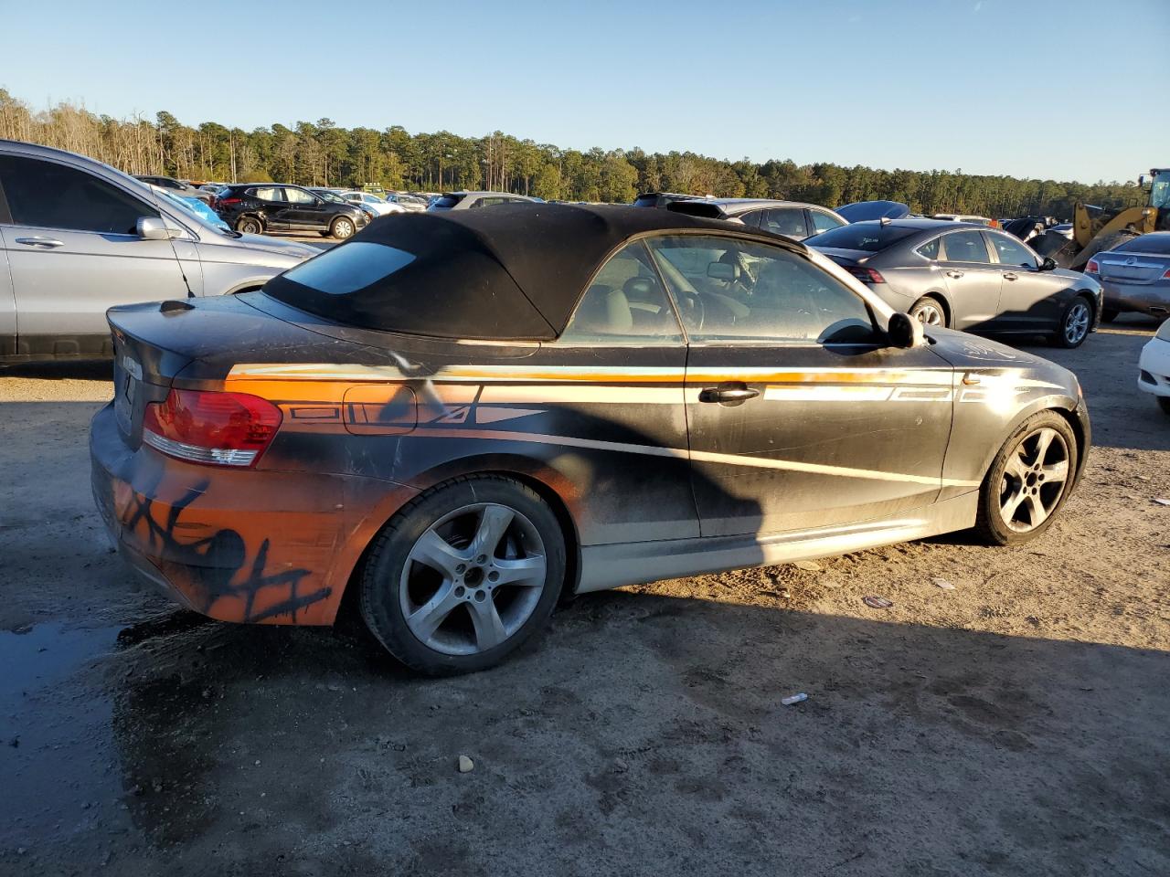 2008 BMW 1er VIN WBAUN93588VF55047 Copart auction photo, all over damage thumbnail 3
