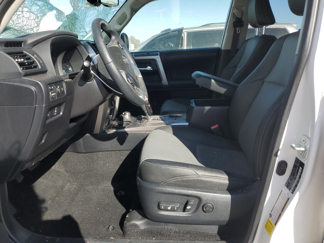 2020 Toyota 4Runner VIN JTEBU5JR8L5750417 Copart auction photo, top/roof / front end damage thumbnail 7