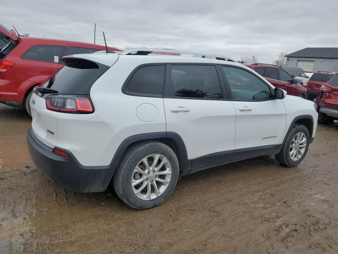 2021 Jeep Grand Cherokee VIN 1C4PJLCB2MD217865 Copart auction photo, rear end / minor dent/scratches damage thumbnail 3