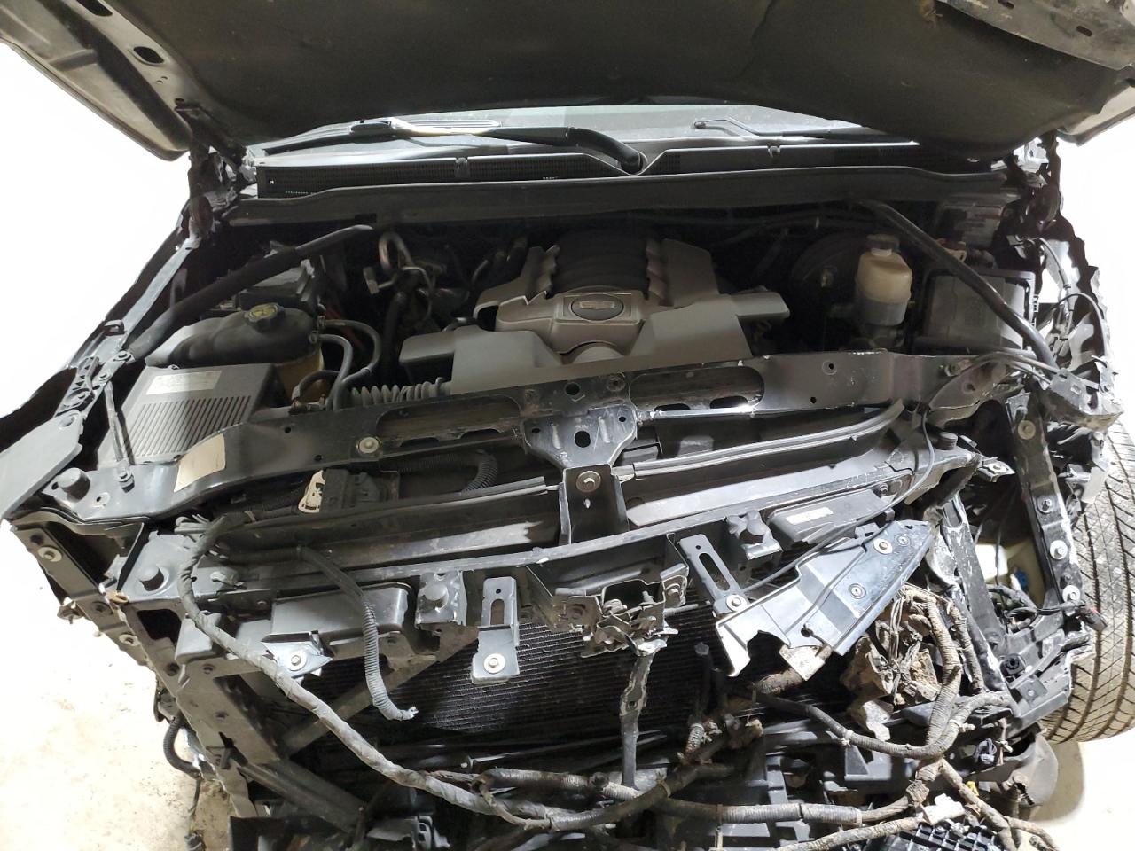 2019 Cadillac Escalade VIN 1GYS4JKJ3KR323041 Copart auction photo, front end / side damage thumbnail 12