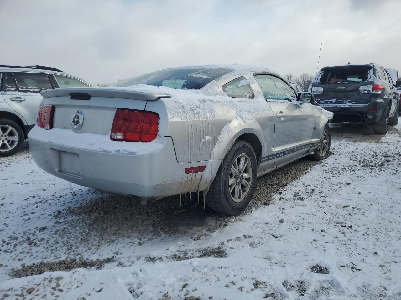 2009 Ford Mustang VIN 1ZVHT80N595125173 Copart auction photo, front end damage thumbnail 3