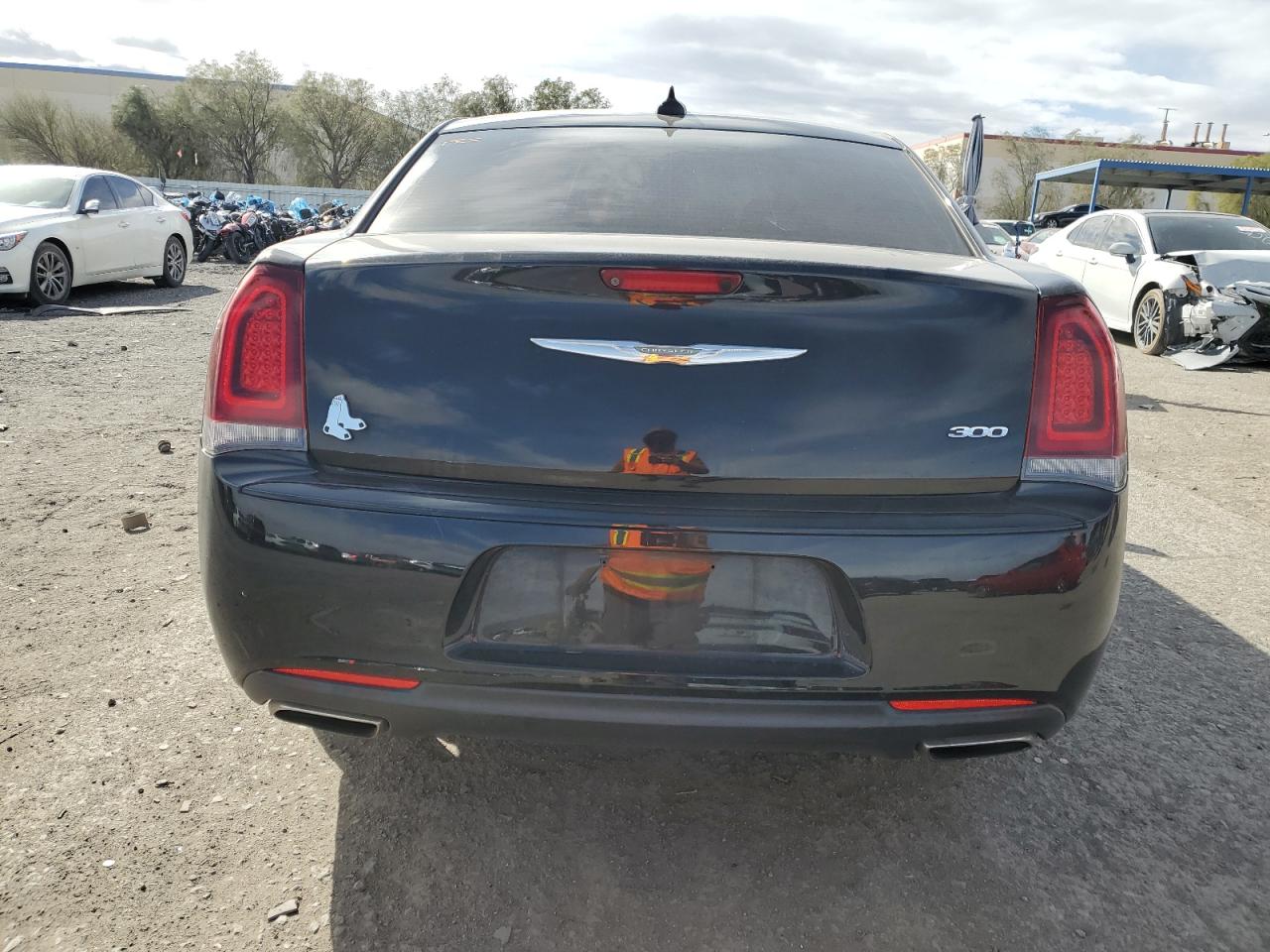 2019 Chrysler 300 VIN 2C3CCAAG6KH755596 Copart auction photo, front end damage thumbnail 6