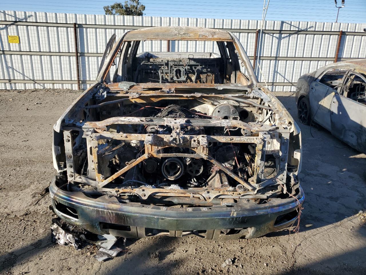 2015 Chevrolet Silverado VIN 3GCPCREC2FG396174 Copart auction photo, burn damage thumbnail 5