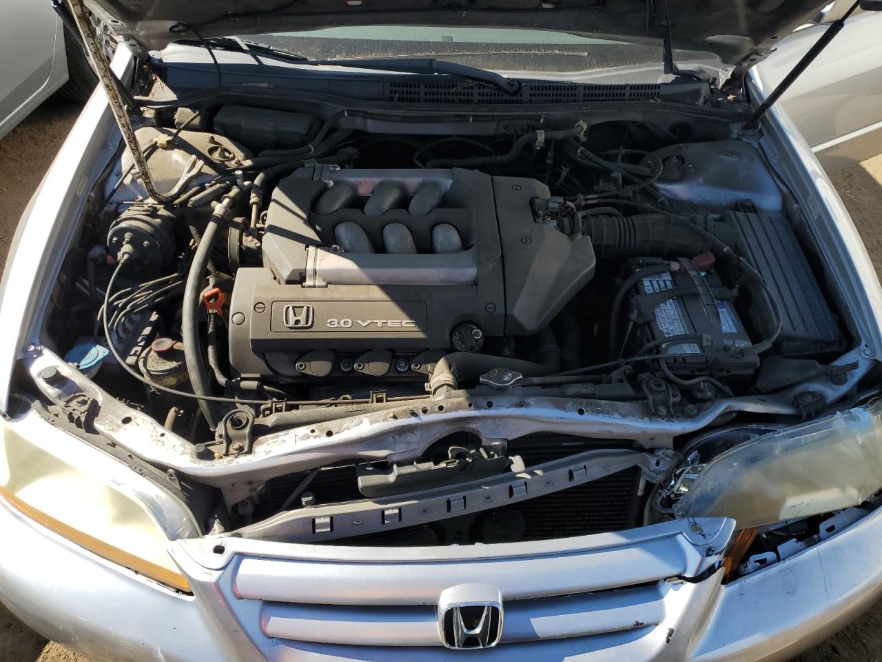 2002 Honda Accord VIN 1HGCG16552A016131 Copart auction photo, front end damage thumbnail 11