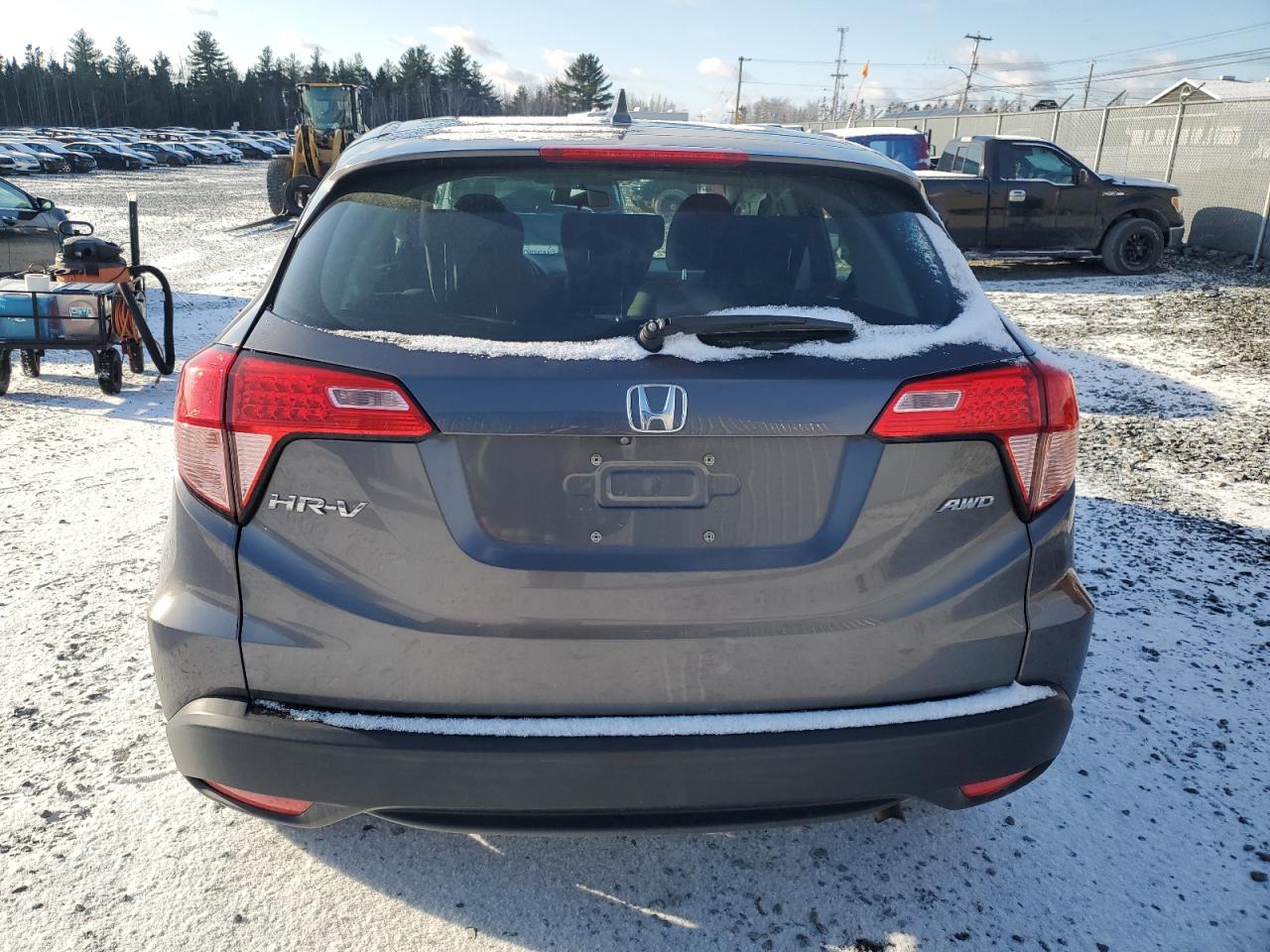 2018 Honda HR-V VIN 3CZRU6H3XJM106199 Copart auction photo, front end / side damage thumbnail 6