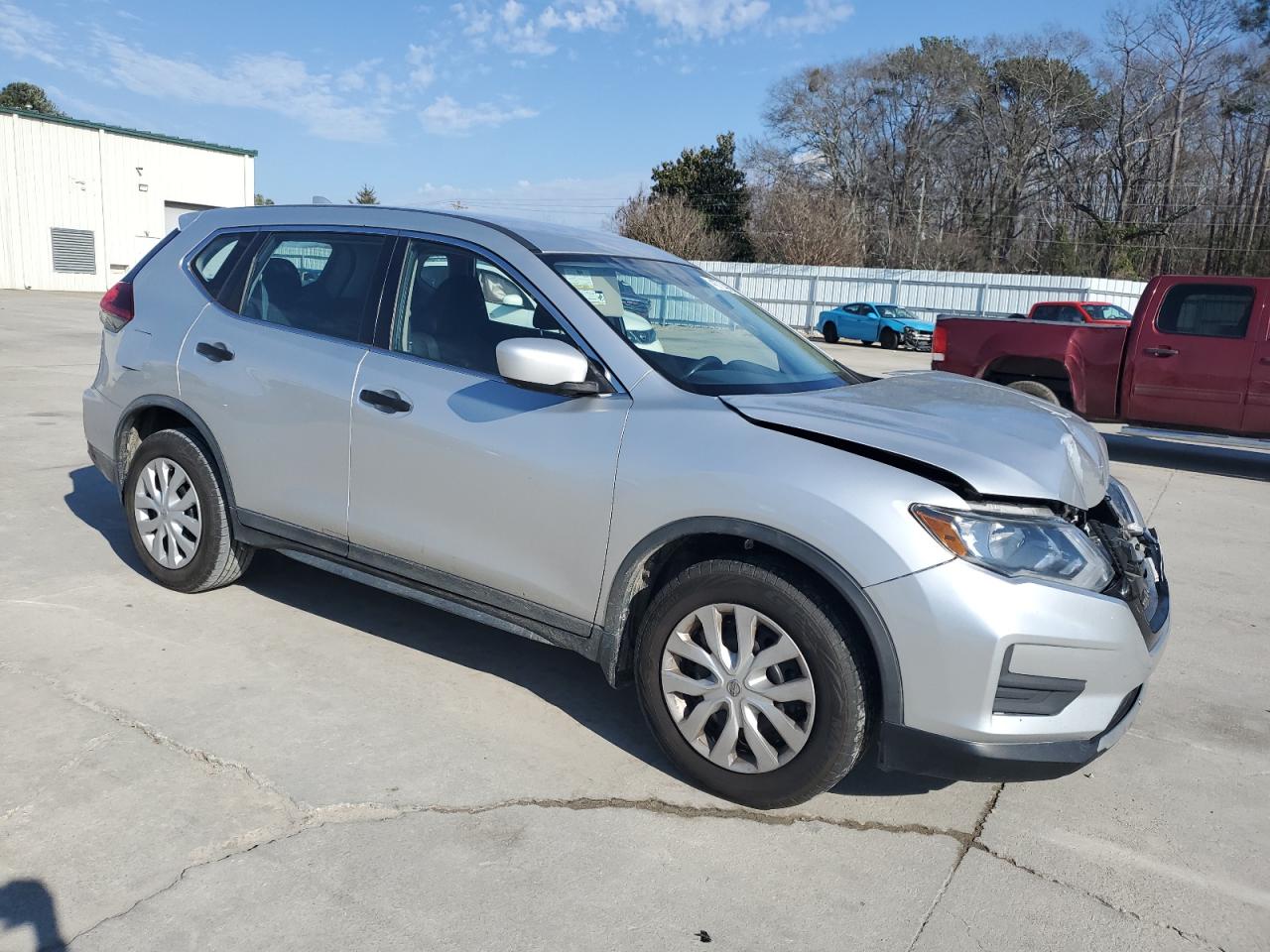 2018 Nissan Rogue VIN KNMAT2MT0JP602711 Copart auction photo, front end damage thumbnail 4