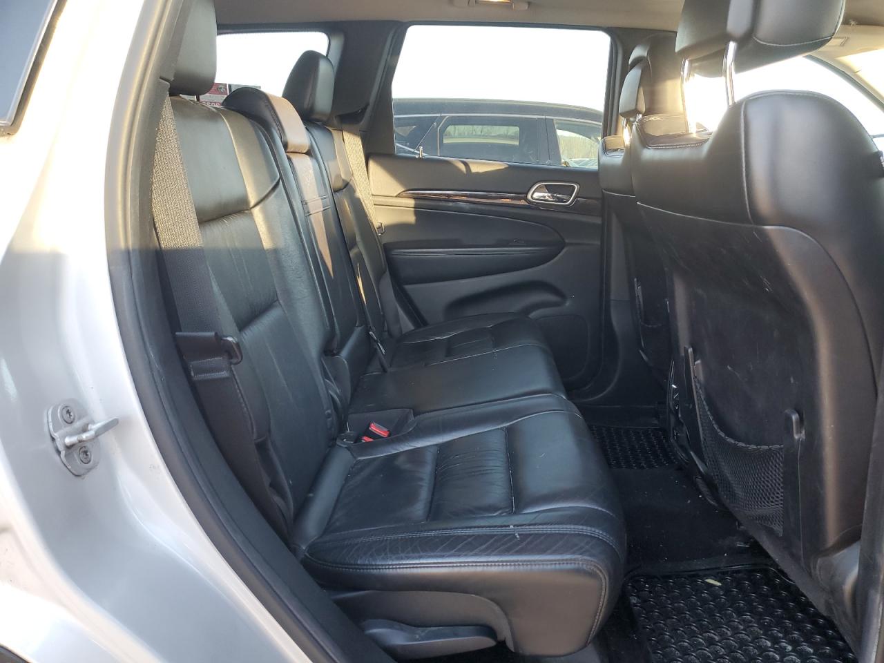 2011 Jeep Grand Cherokee VIN 1J4RR4GGXBC722031 Copart auction photo, front end / minor dent/scratches damage thumbnail 11