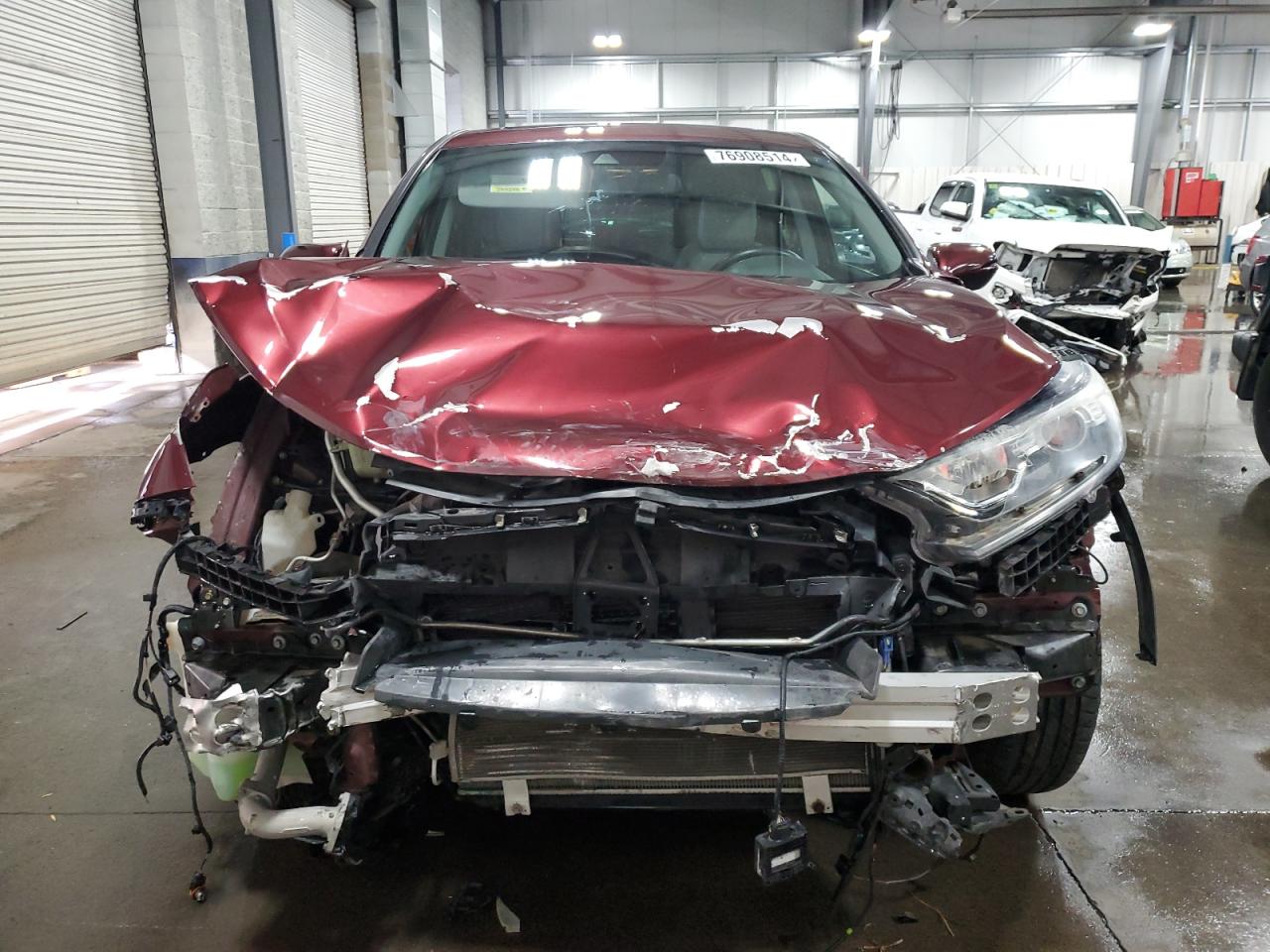 2017 Honda CR-V VIN 2HKRW2H8XHH653154 Copart auction photo, front end damage thumbnail 5