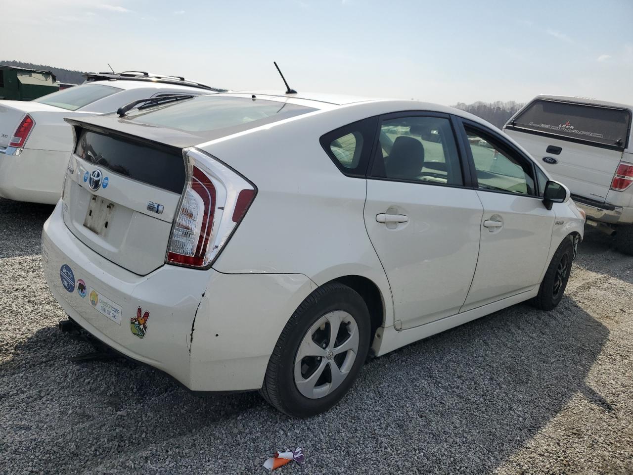 2015 Toyota Prius VIN JTDKN3DU8F0402561 Copart auction photo, front end damage thumbnail 3