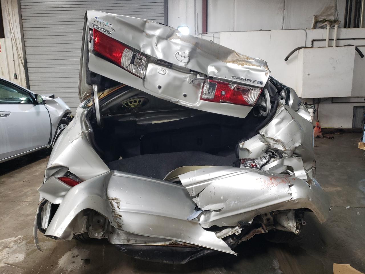 2000 Toyota Camry VIN 4T1BG22K8YU623400 Copart auction photo, rear end / front end damage thumbnail 6