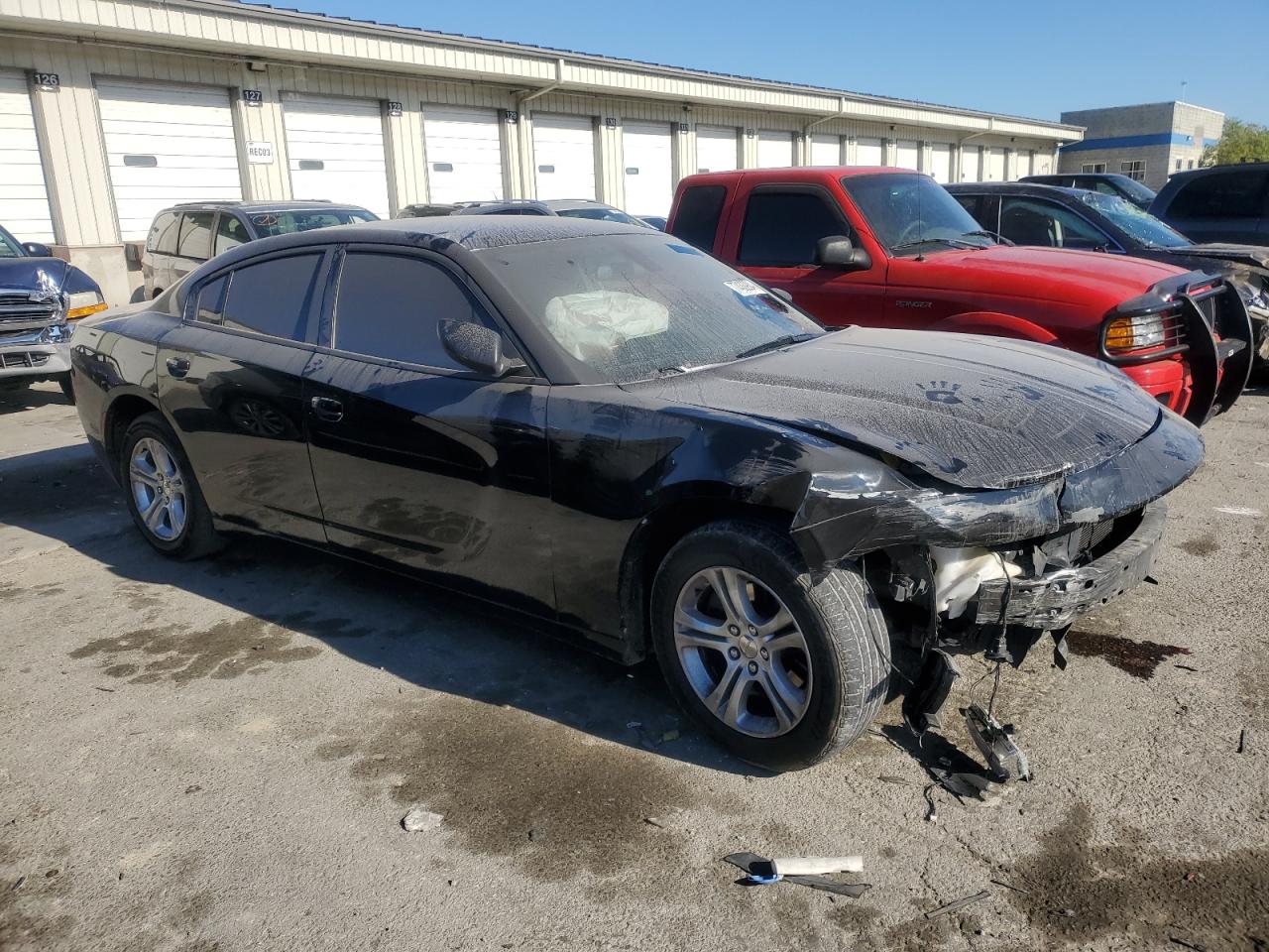 2020 Dodge Charger VIN 2C3CDXBG1LH138817 Copart auction photo, front end damage thumbnail 4