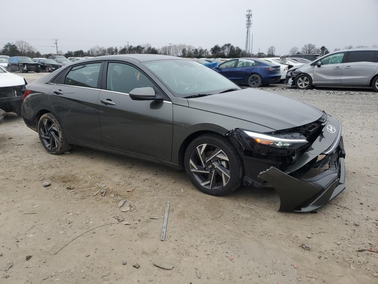 2024 Hyundai Elantra VIN KMHLS4DG4RU759306 Copart auction photo, front end / minor dent/scratches damage thumbnail 4