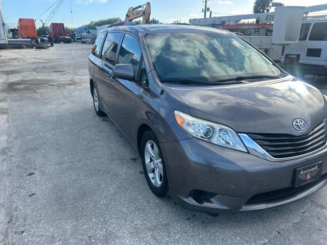 2011 Toyota Sienna VIN 5TDKK3DC2BS026091