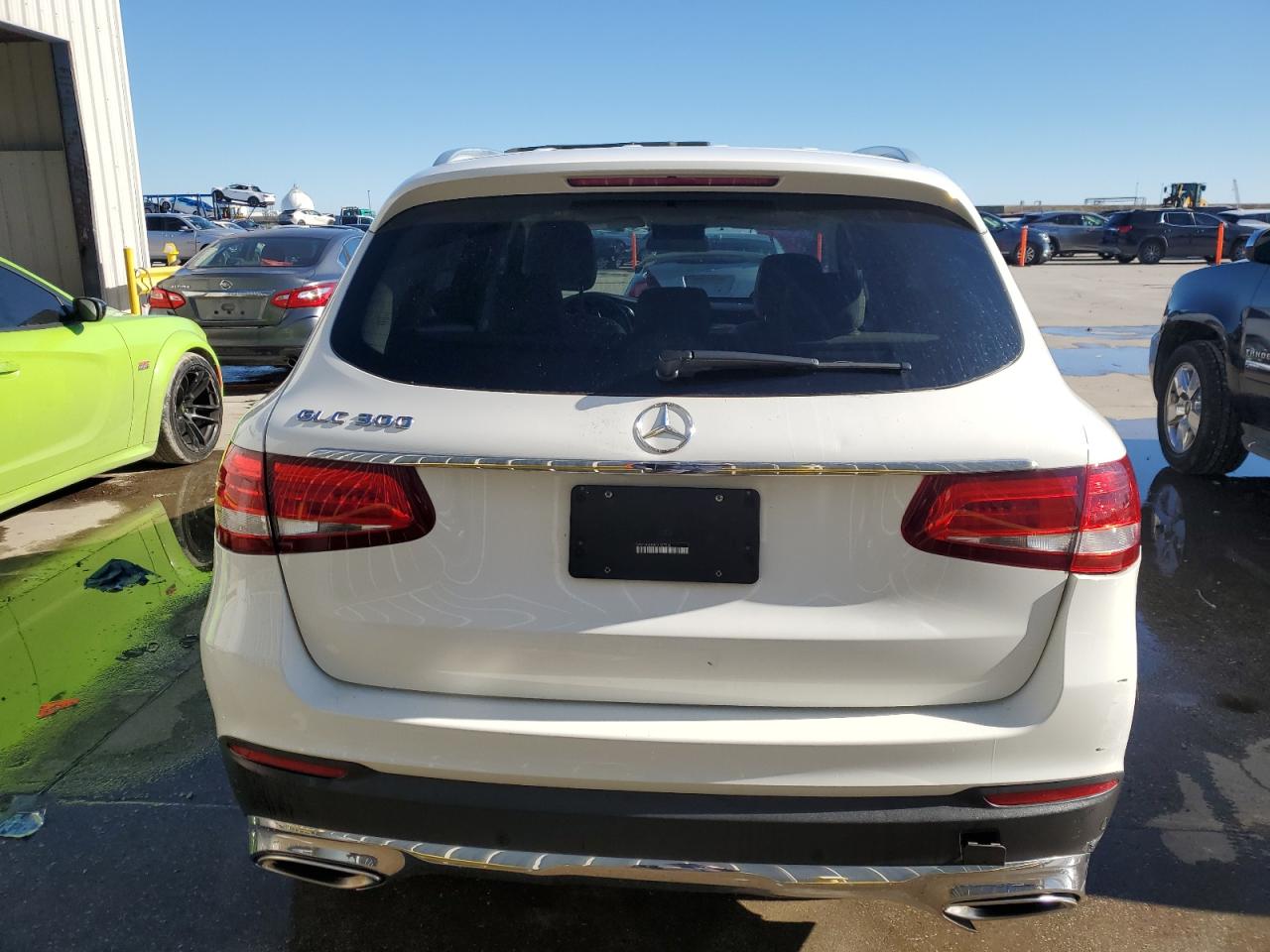 2019 Mercedes-Benz GLC VIN WDC0G4JB4KV187990 Copart auction photo, side / front end damage thumbnail 6