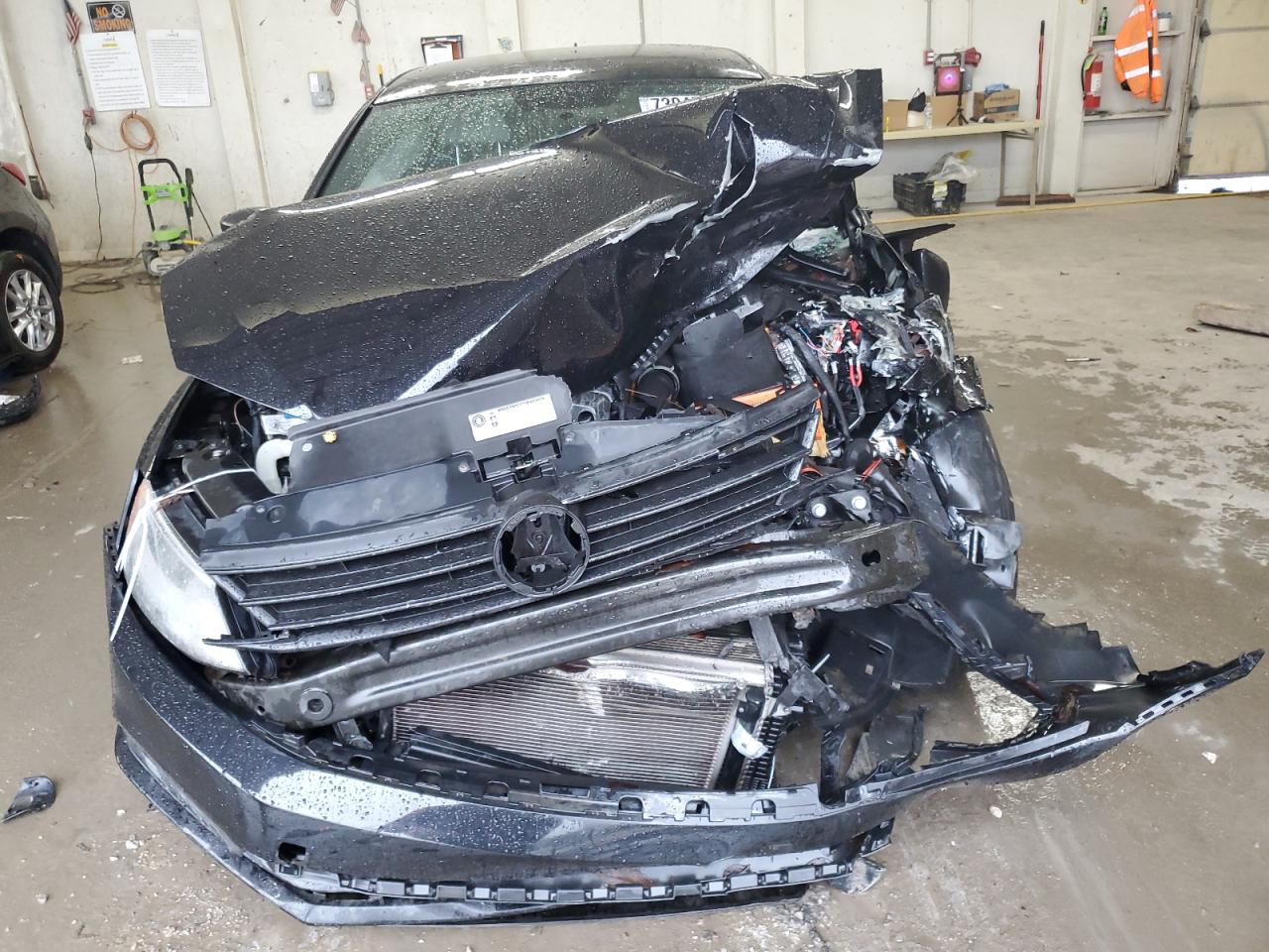 2016 Volkswagen Jetta VIN 3VWD17AJ3GM383032 Copart auction photo, front end damage thumbnail 5