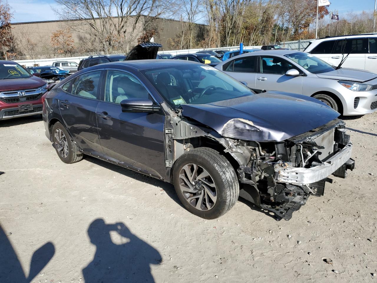 2017 Honda Civic VIN 19XFC2F70HE230934 Copart auction photo, front end damage thumbnail 4