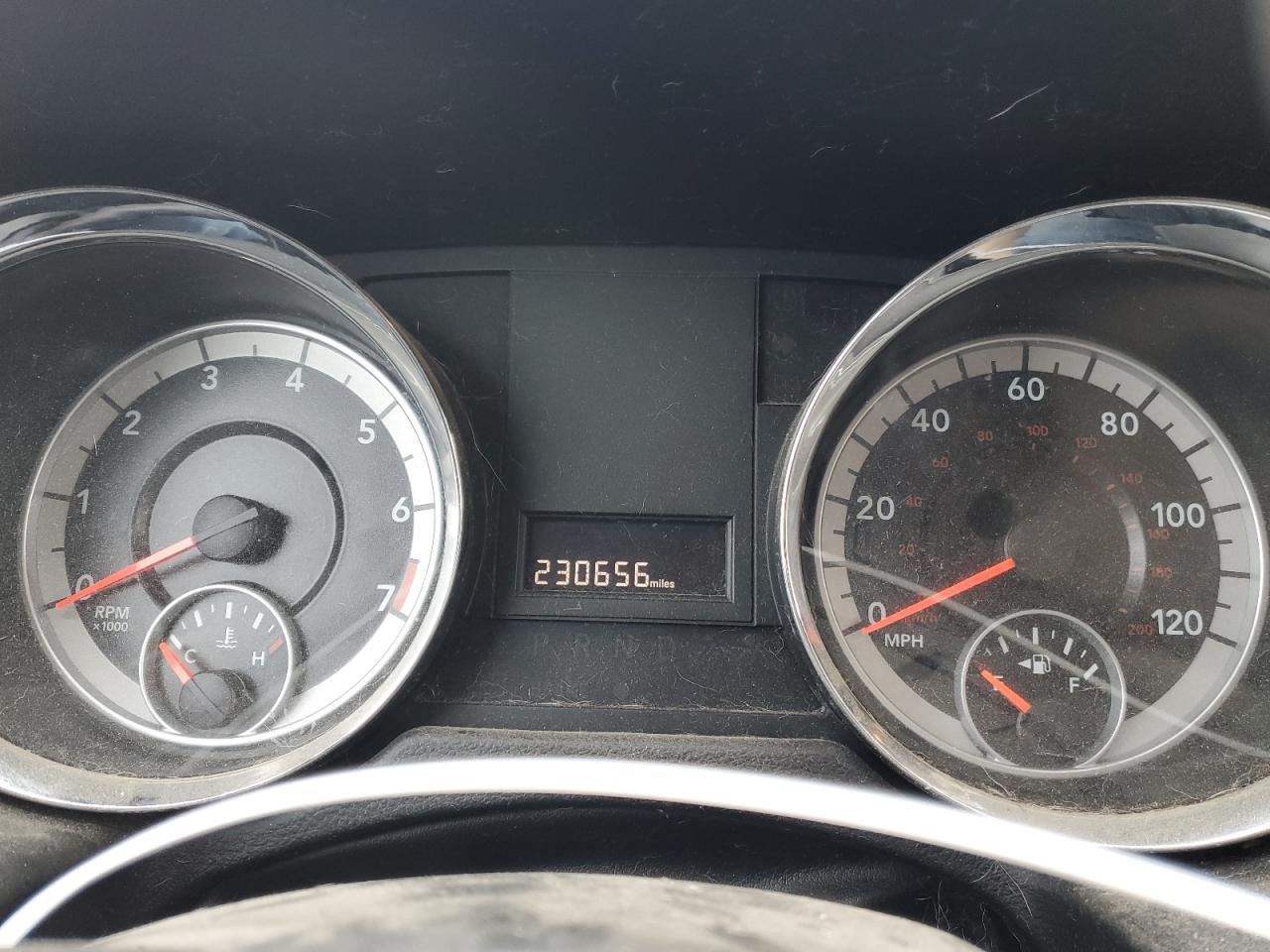2014 Dodge Caravan VIN 2C4RDGBG8ER110788 Copart auction photo, minor dent/scratches damage thumbnail 9