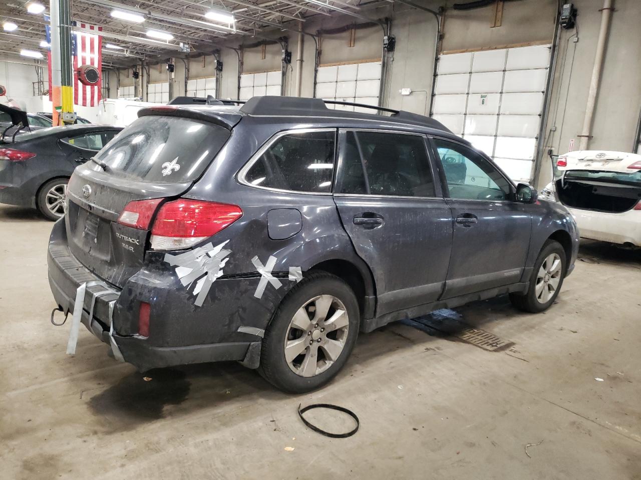 2011 Subaru Outback VIN 4S4BRDLC1B2390962 Copart auction photo, rear end damage thumbnail 3