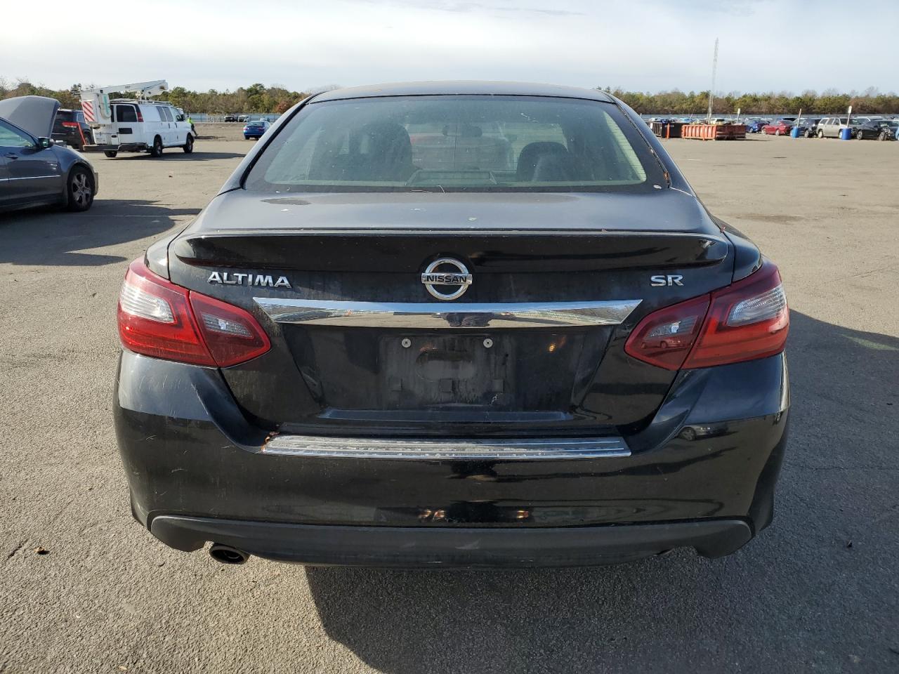 2017 Nissan Altima VIN 1N4AL3AP4HC127293 Copart auction photo, side / front end damage thumbnail 6