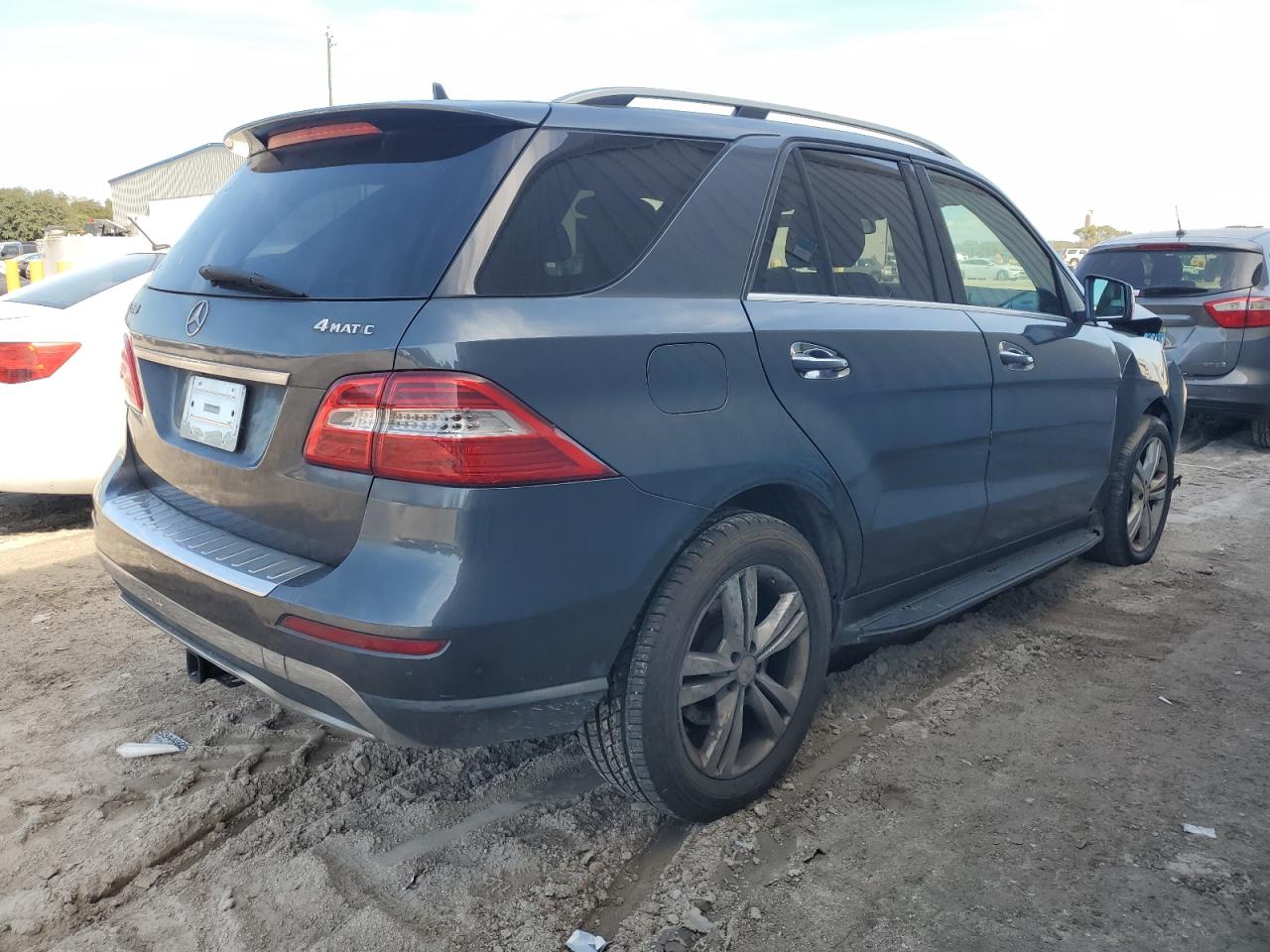 2013 Mercedes-Benz M-klasse VIN 4JGDA5HB1DA105403 Copart auction photo, front end damage thumbnail 3