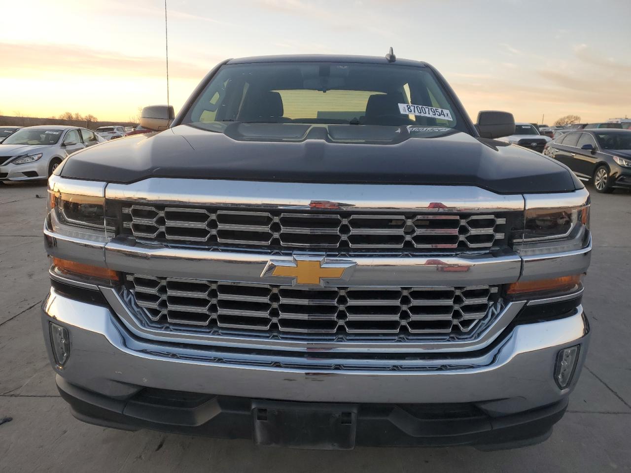 2018 Chevrolet Silverado VIN 3GCPCREC1JG479488 Copart auction photo, side / rear end damage thumbnail 5