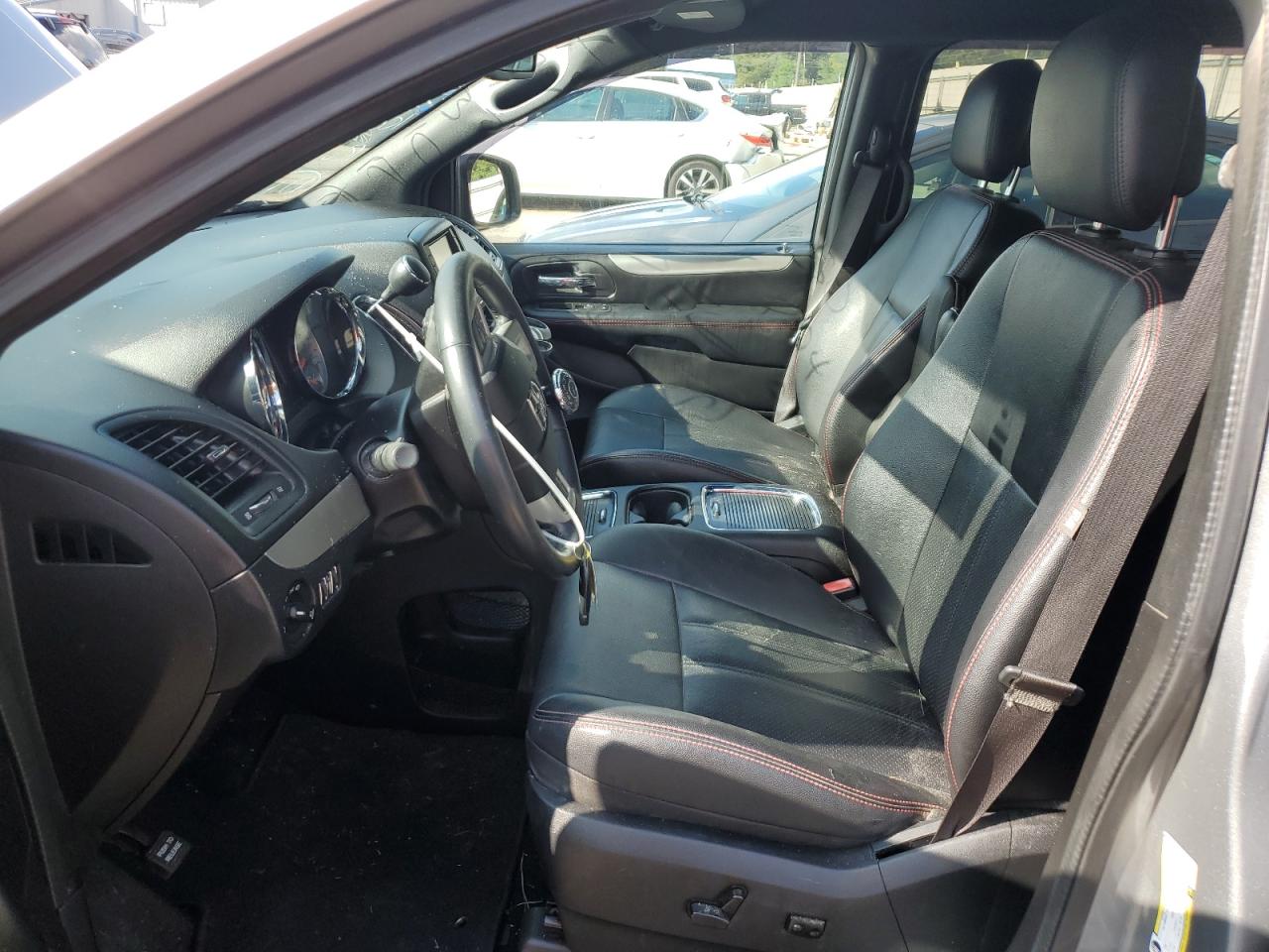2019 Dodge Caravan VIN 2C4RDGEG3KR693911 Copart auction photo, front end / side damage thumbnail 7