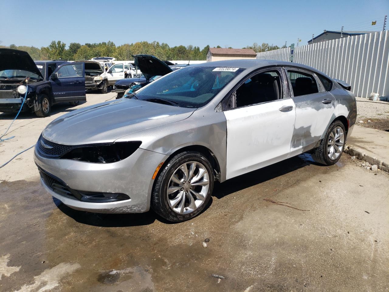 2015 Chrysler 200 VIN 1C3CCCBB0FN592178