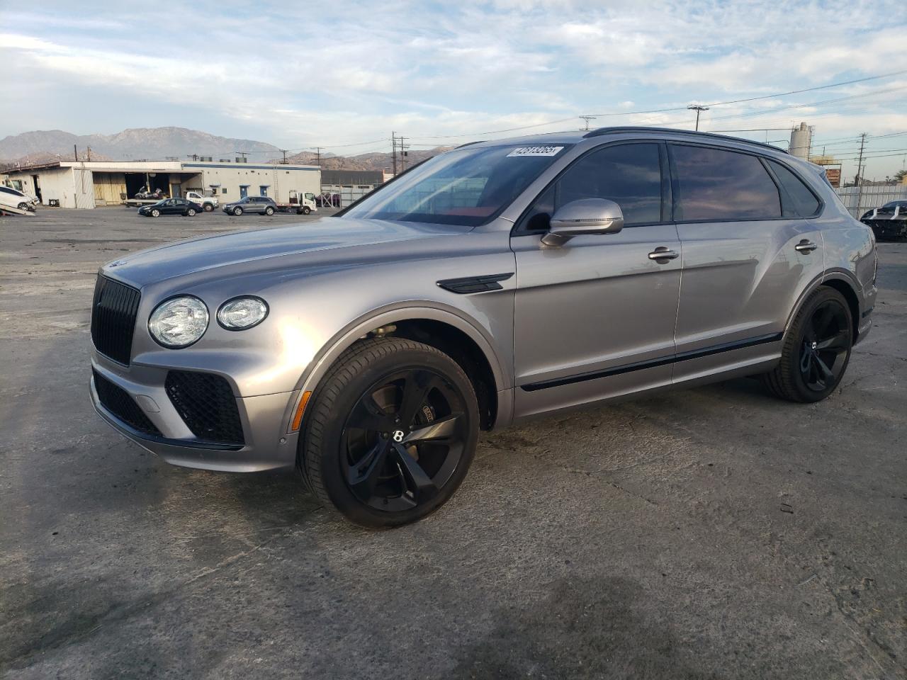2023 Bentley Bentayga VIN SJAHT2ZVXPC019850 - Copart auction photo