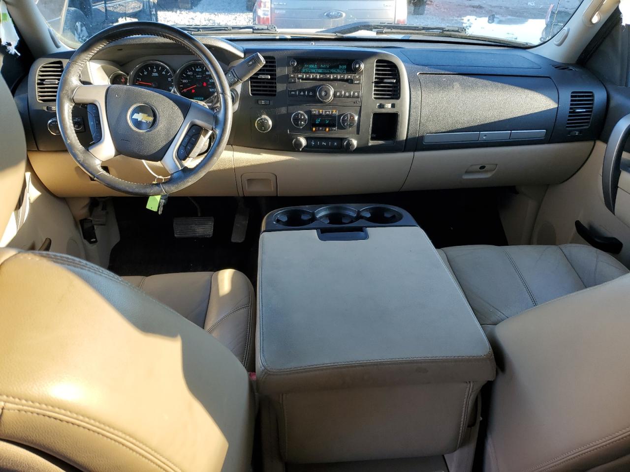 2011 Chevrolet Silverado VIN 1GCPKSE3XBF216056 Copart auction photo, side / front end damage thumbnail 8