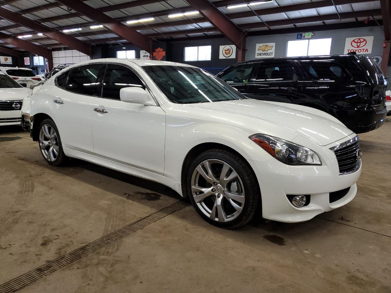 2013 Infiniti M VIN JN1BY1AR6DM600768 Copart auction photo, rear end / minor dent/scratches damage thumbnail 4