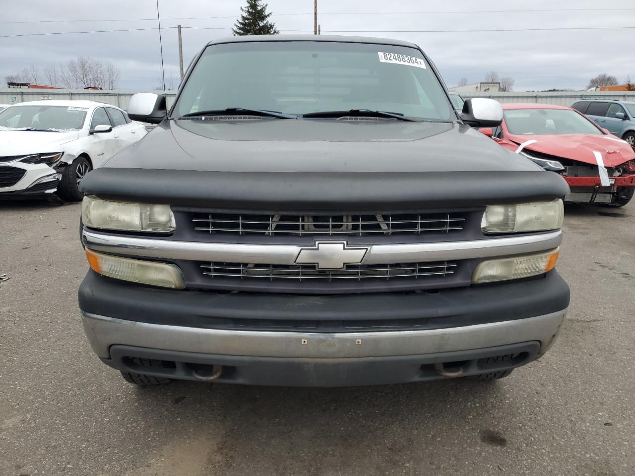 2002 Chevrolet Silverado VIN 1GCEK19Z72Z317764 Copart auction photo, minor dent/scratches damage thumbnail 5