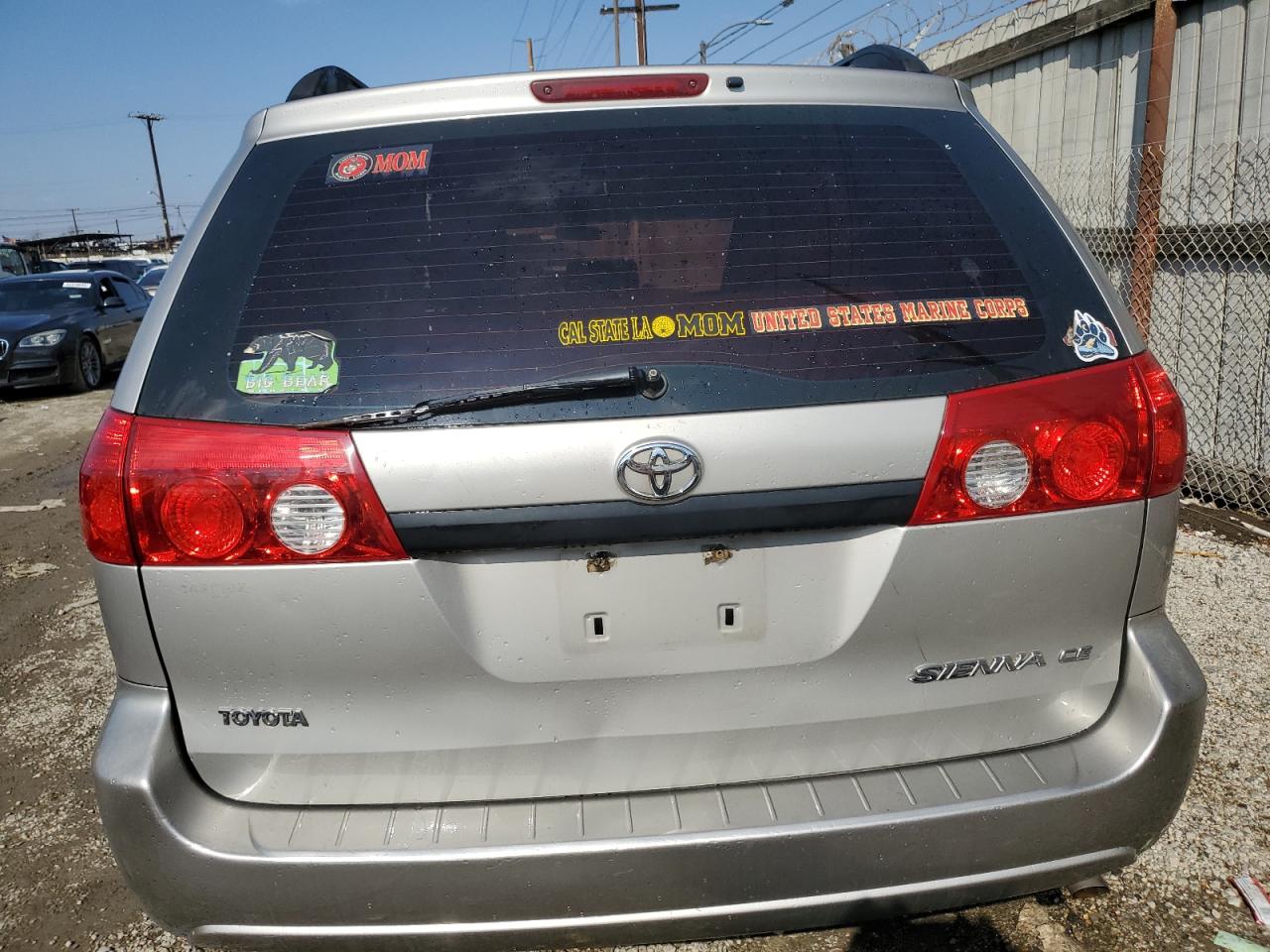 2006 Toyota Sienna VIN 5TDZA23C56S422941 Copart auction photo, front end damage thumbnail 6