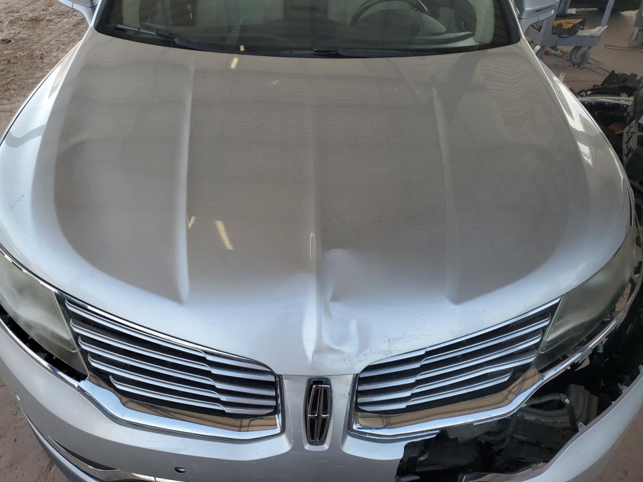 2016 Lincoln MKX VIN 2LMTJ6LP3GBL61852 Copart auction photo, front end damage thumbnail 11