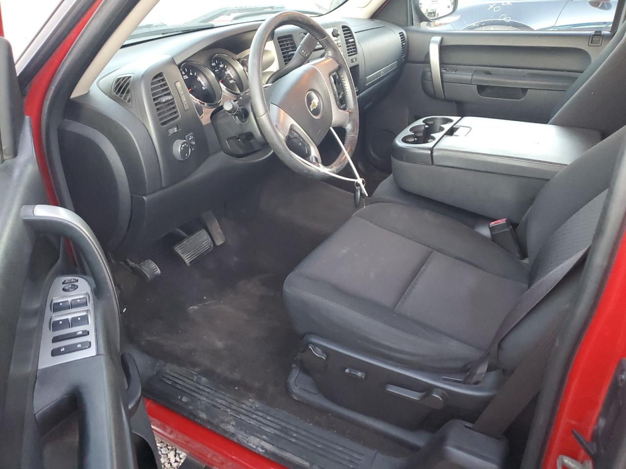 2013 Chevrolet Silverado VIN 1GCRKSE75DZ300993 Copart auction photo, front end damage thumbnail 8