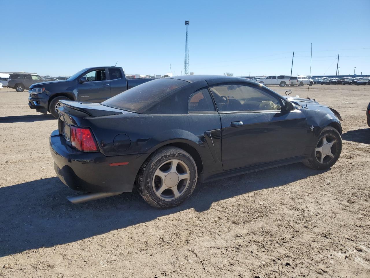 2003 Ford Mustang VIN 1FAFP40493F315435 Copart auction photo, front end / minor dent/scratches damage thumbnail 3
