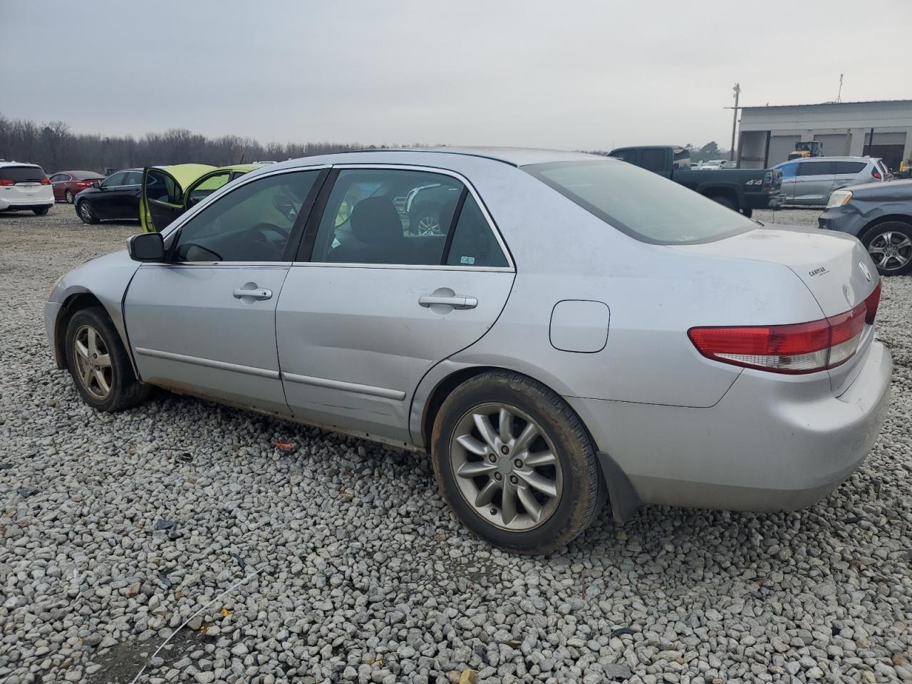2004 Honda Accord VIN 1HGCM56634A105126 Copart auction photo, front end / rear end damage thumbnail 2