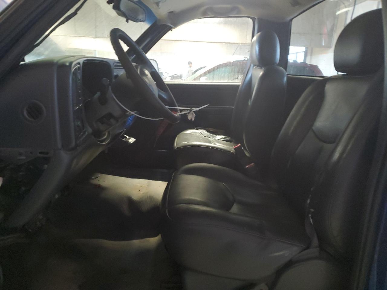 2003 Chevrolet Silverado VIN 1GCEK14Z93Z319654 Copart auction photo, front end / minor dent/scratches damage thumbnail 7
